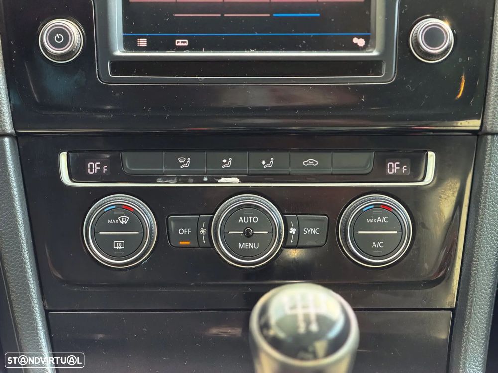 VW Golf 1.6 TDI BlueMotion Allstar - 19