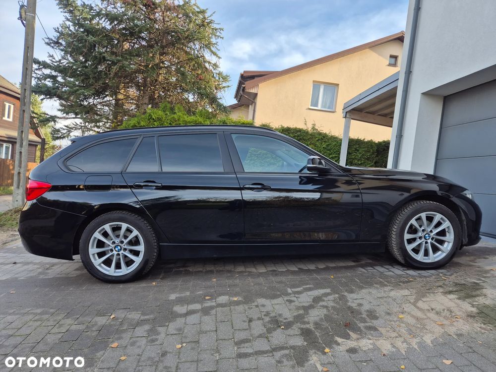 BMW Seria 3 318d Sport Line Shadow - 12
