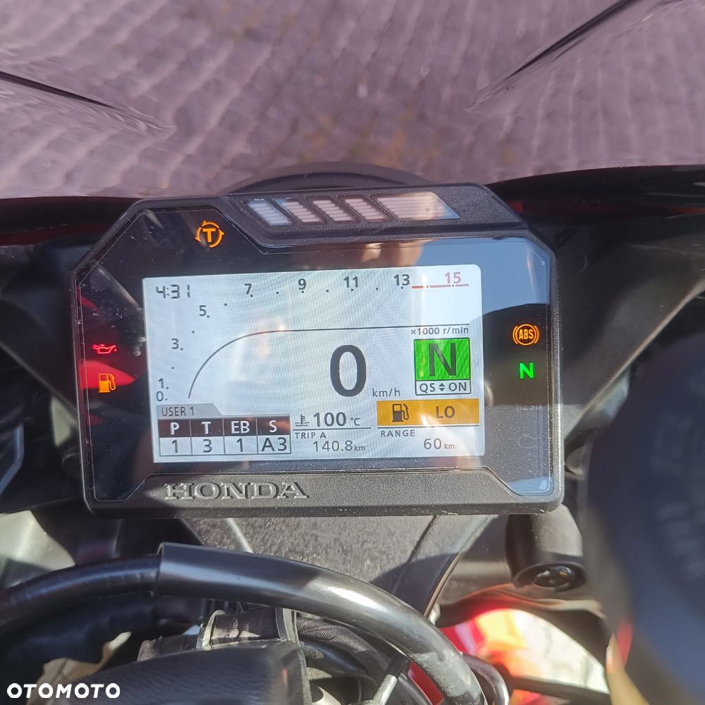 Honda CBR - 9
