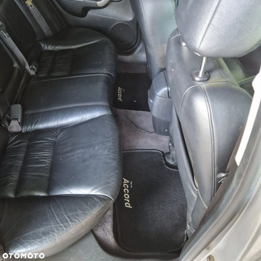 Honda Accord 2.0 i Executive - 17