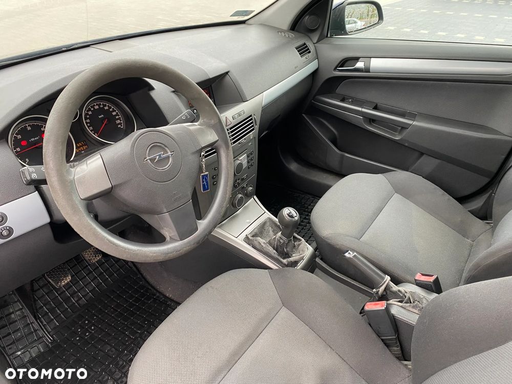 Opel Astra 1.9 CDTI - 8