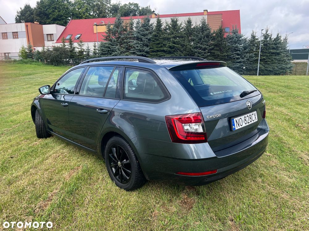 Skoda Octavia 2.0 TDI SCR Ambition DSG - 3