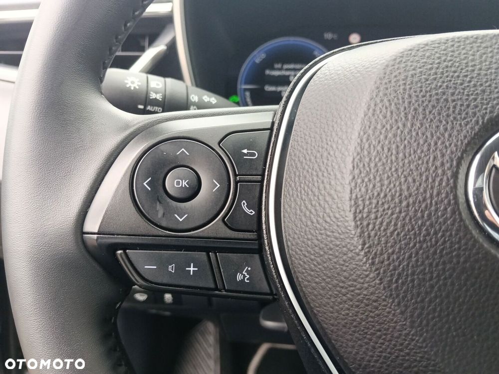 Toyota Corolla 1.8 Hybrid Style - 18