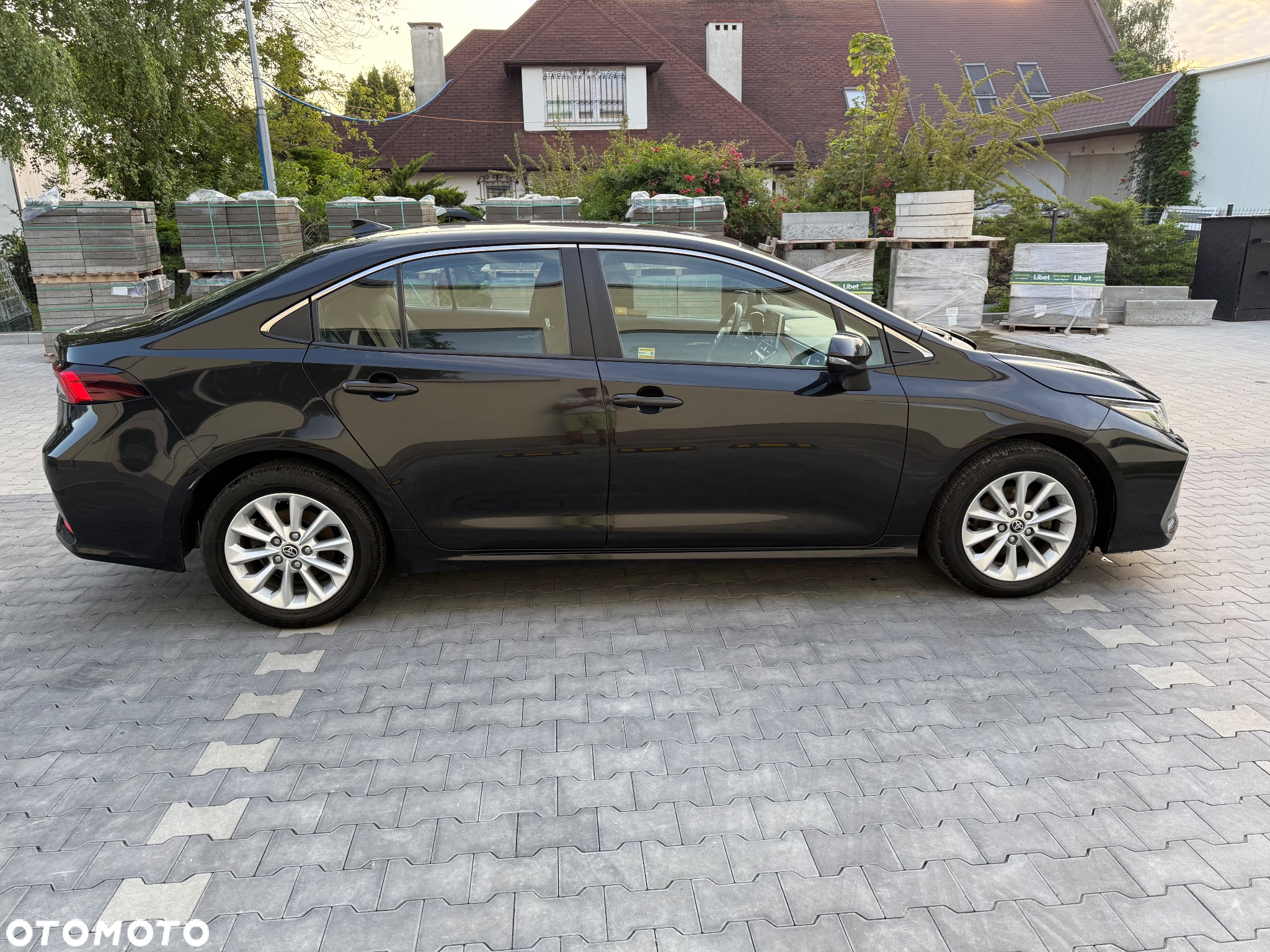 Toyota Corolla 1.8 Hybrid GPF Comfort - 14