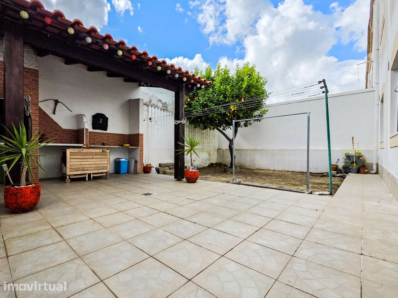 Andar de Moradia T3 com jardim na Quinta do Conde - Grande imagem: 3/38