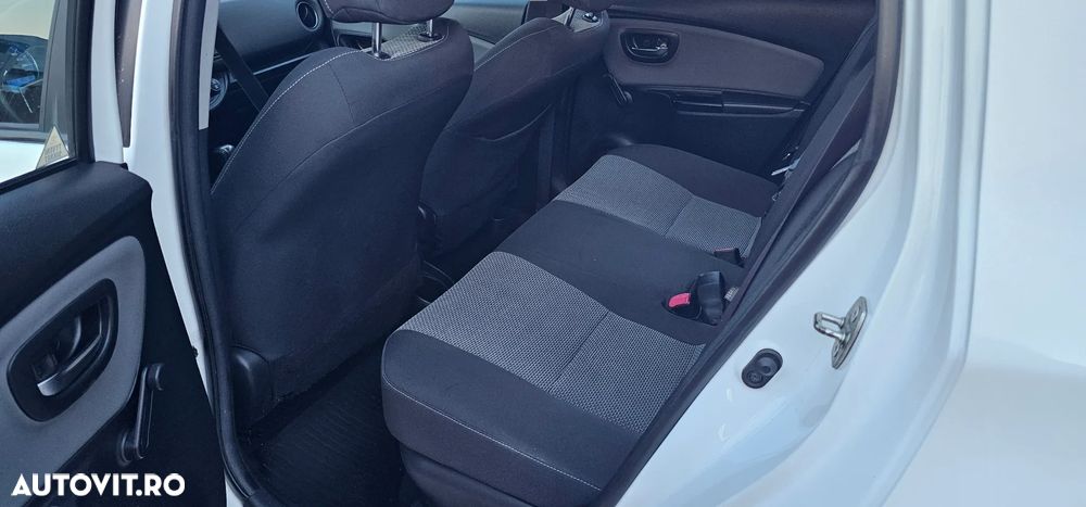 Toyota Yaris - 7
