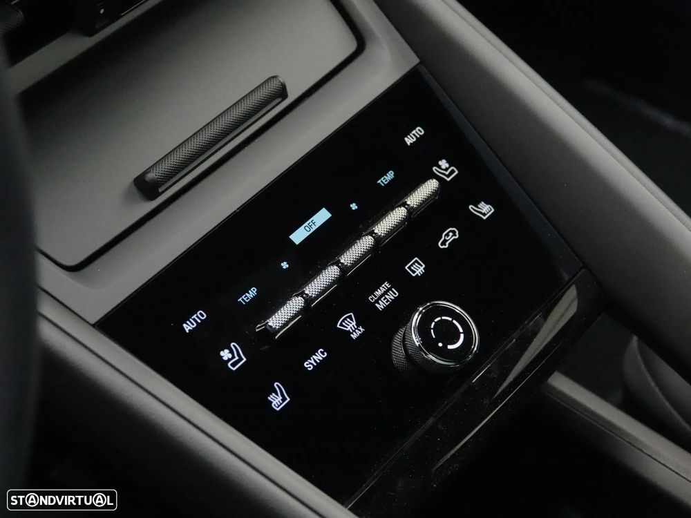 Porsche Macan Electric 4S - 33