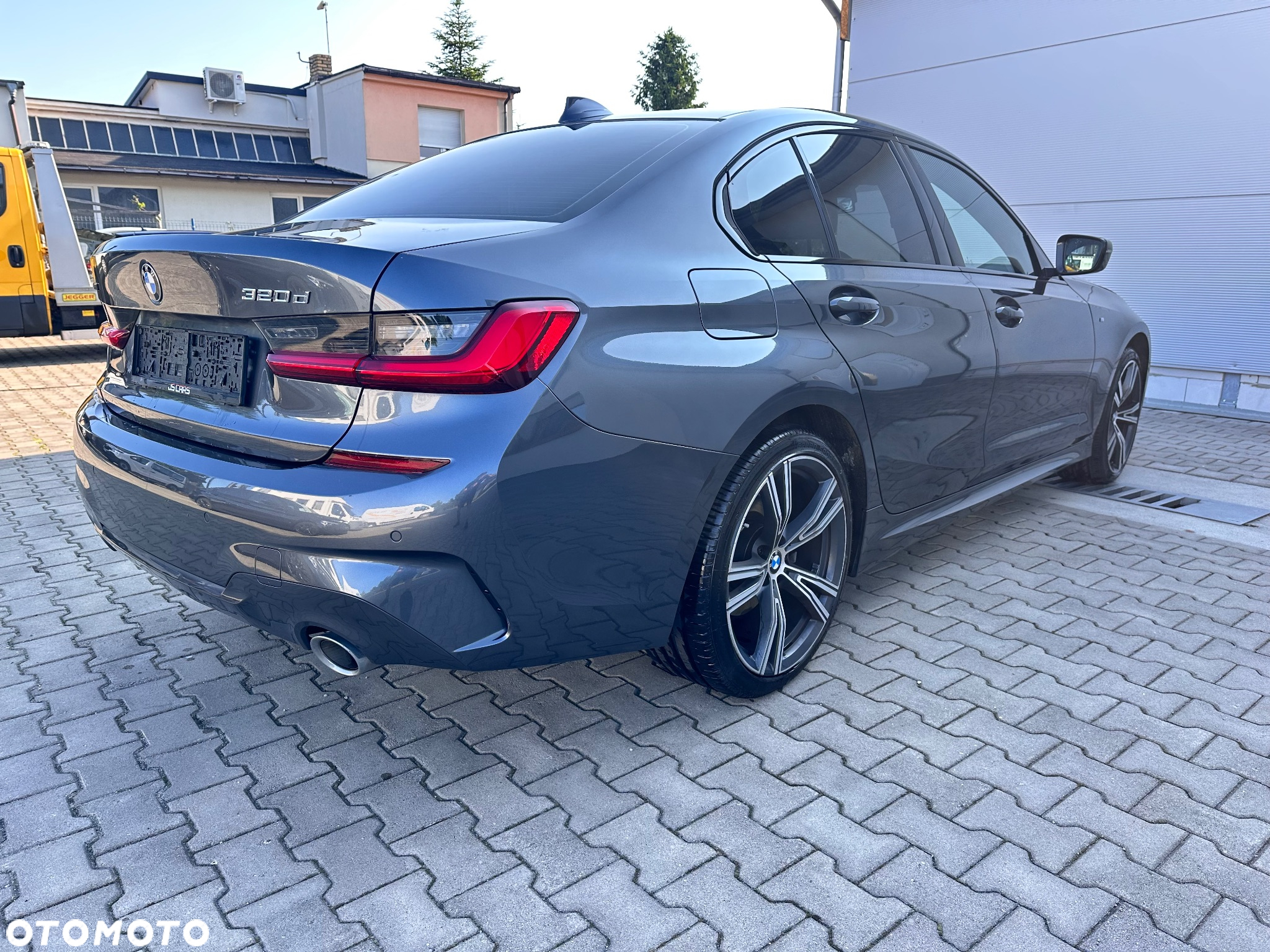 BMW Seria 3 320d xDrive Edition M Sport Shadow - 5