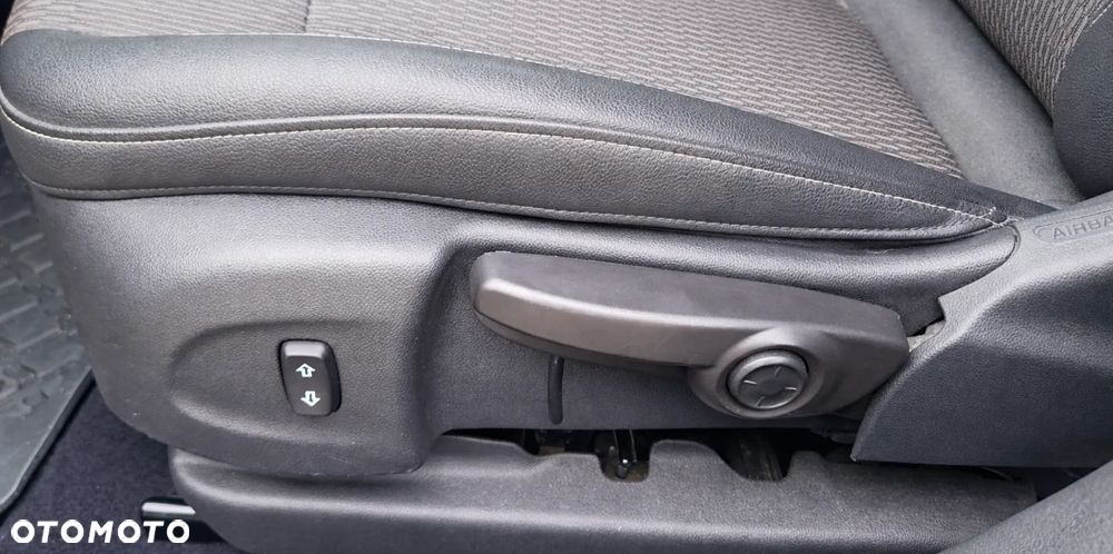 Opel Insignia 1.5 T Innovation S&S - 9