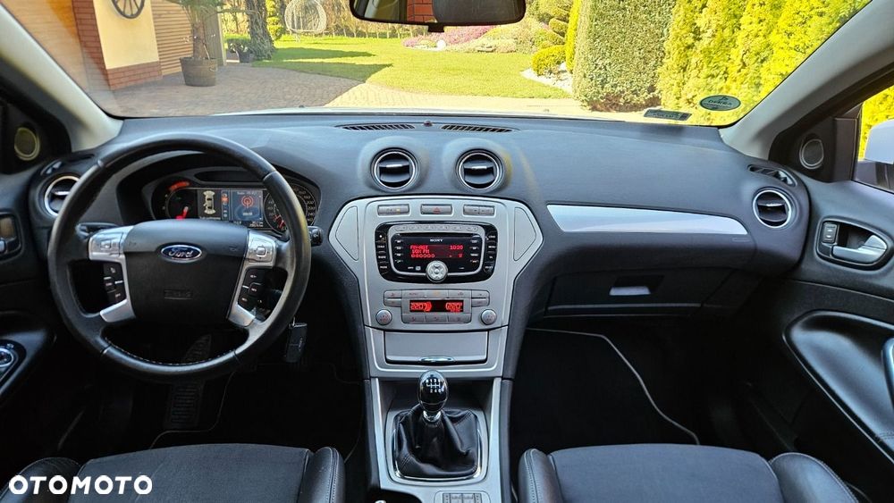 Ford Mondeo 2.0 TDCi Titanium X - 16