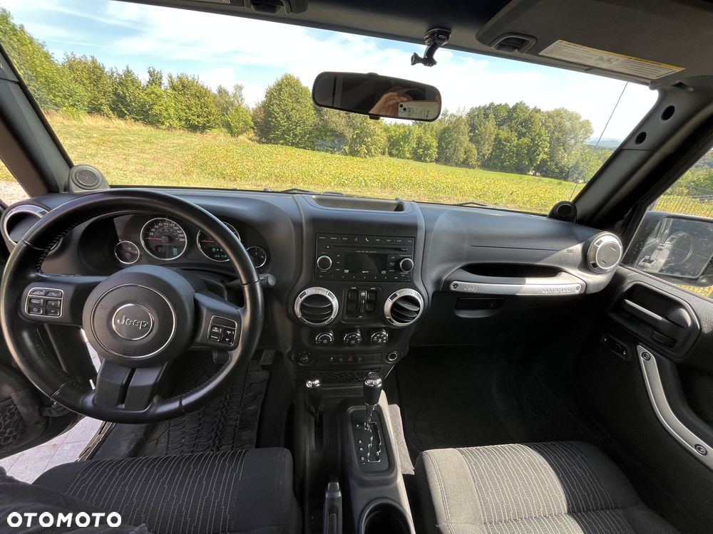 Jeep Wrangler 2.8 CRD Unlim Rubicon - 23