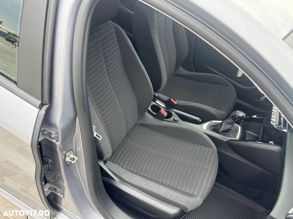 Peugeot 208 PureTech 75 Allure Pack - 17