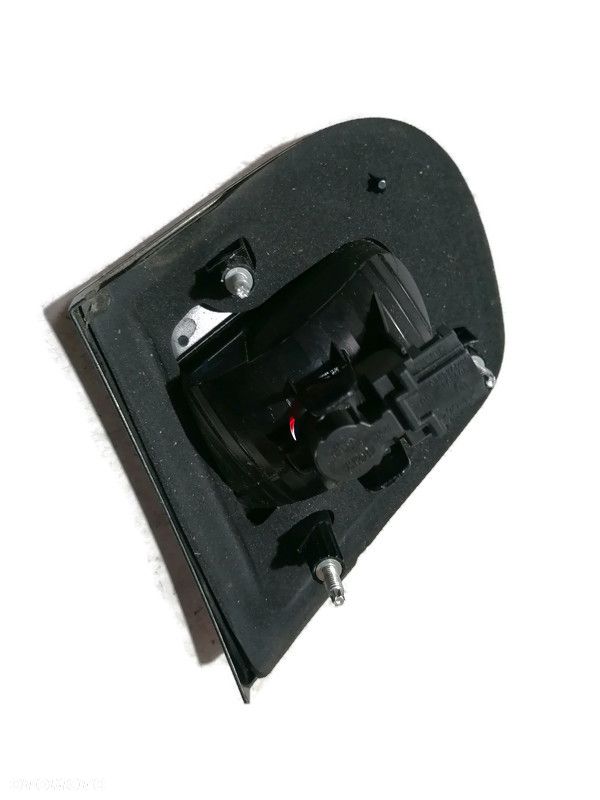 VW EOS 09r LAMPA W KLAPĘ LEWY TYŁ 1Q0945093B - 2