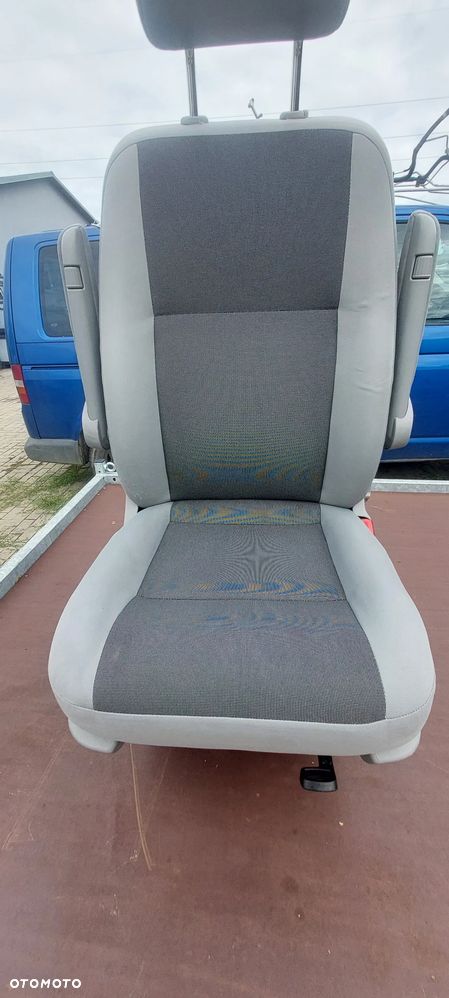 Fotel prawy vw t5 t6 obracany - 6