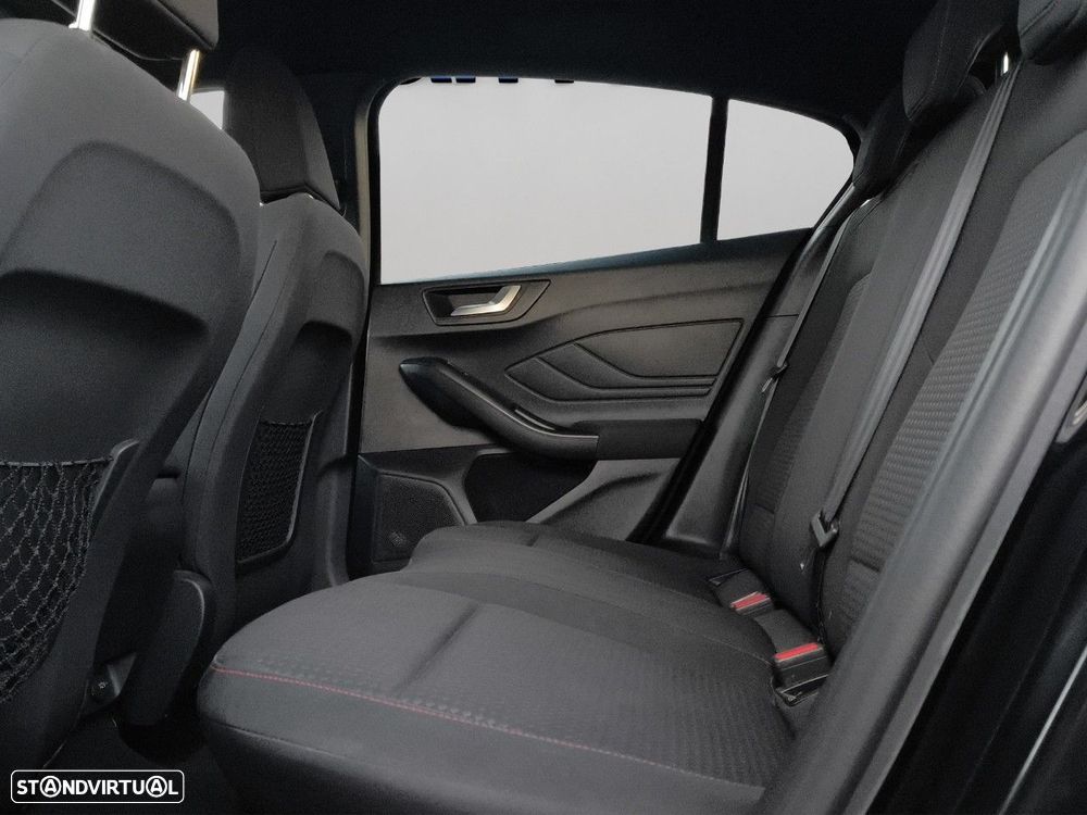 Ford Focus 1.0 EcoBoost MHEV ST-Line - 13
