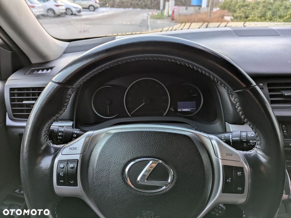 Lexus CT 200h Prestige - 17