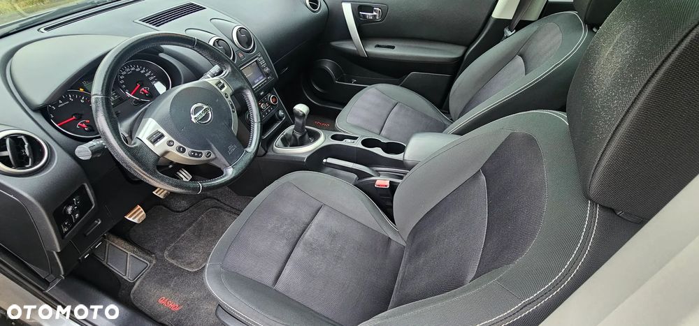 Nissan Qashqai 1.6 360 - 22