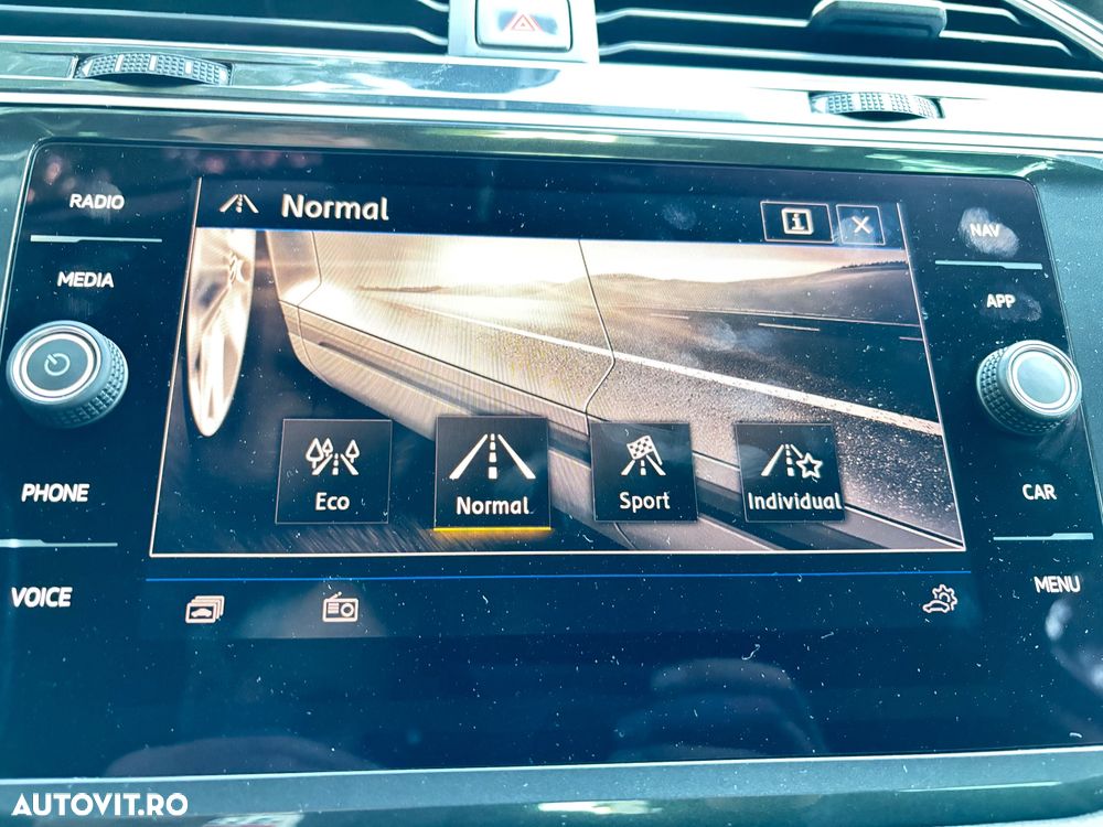 Volkswagen Tiguan 2.0 TDI 4Mot DSG Highline - 20