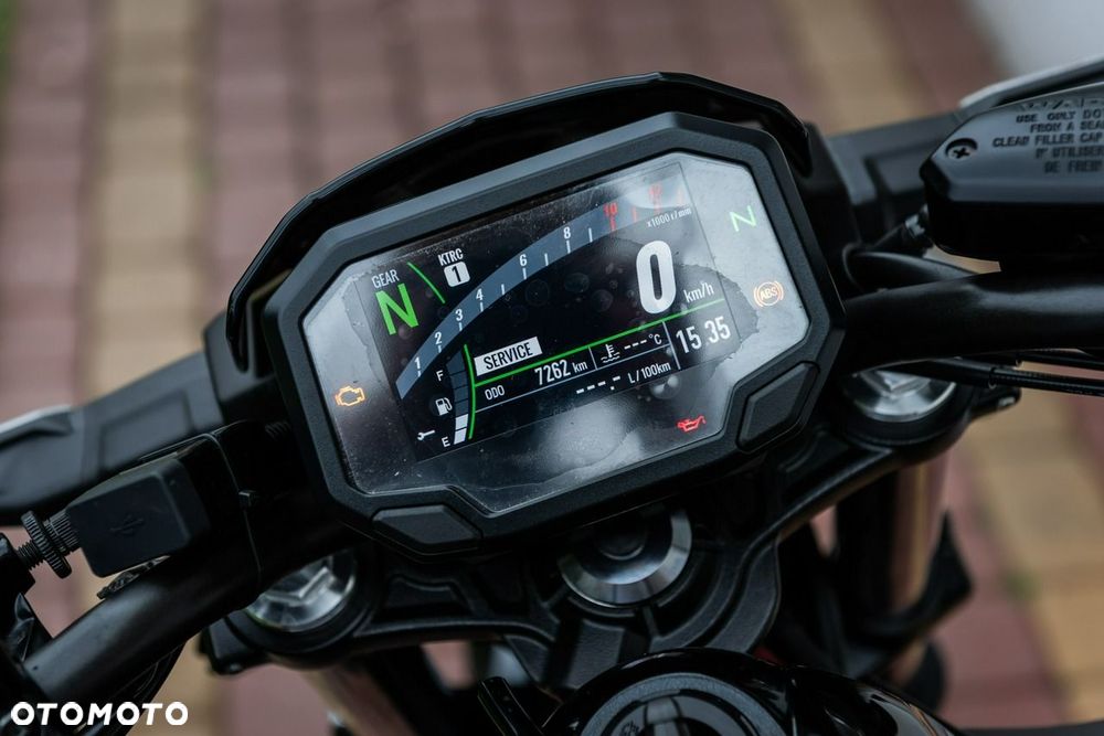 Kawasaki Z 650 - 12