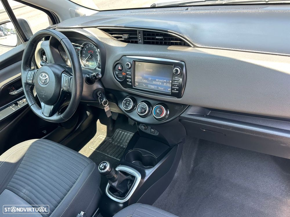 Toyota Yaris 1.0 VVT-i Exclusive - 16