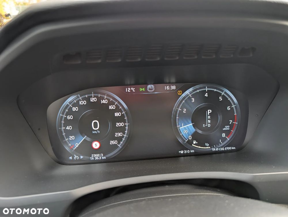 Volvo XC 90 - 3