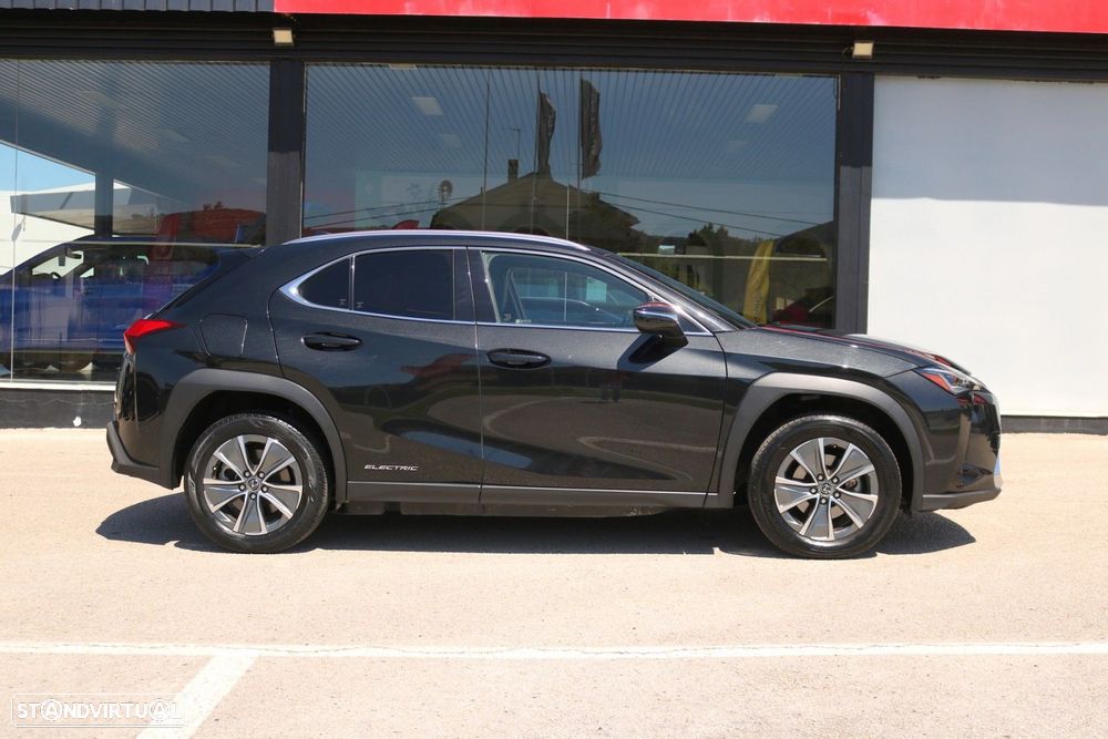 Lexus UX 300e Premium - 11