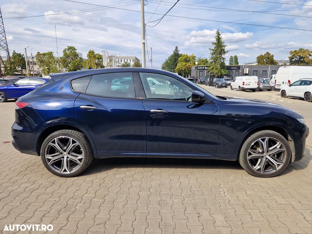 Maserati Levante - 3