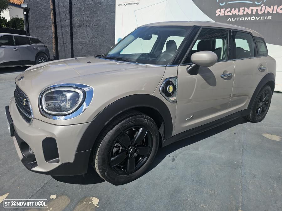MINI Countryman Cooper SE All4 Aut. Essential - 4