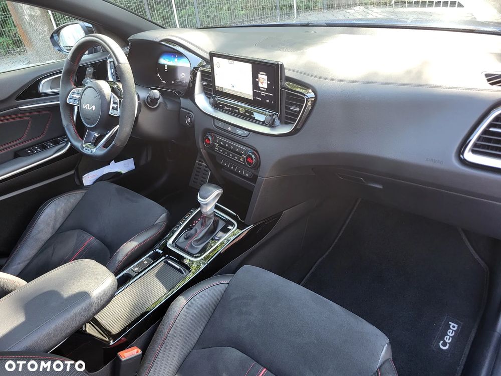 Kia ProCeed - 27
