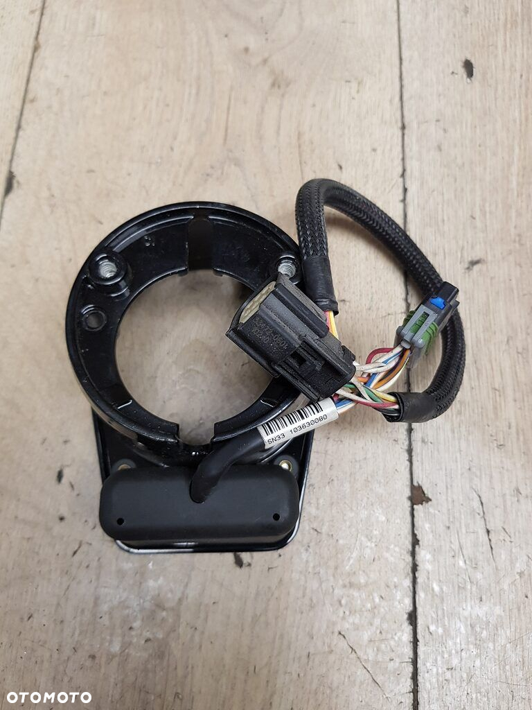 Kubek mocowanie licznika kontrolki wiązka Harley Softail Blackline 72770-11 - 5