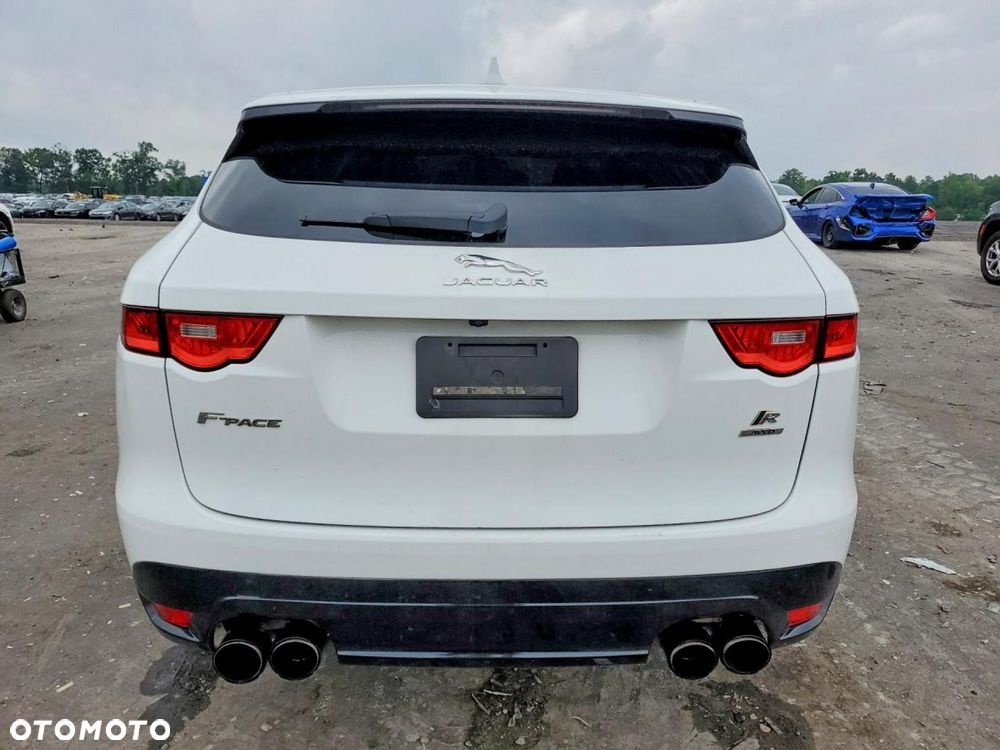 Jaguar F-Pace - 6