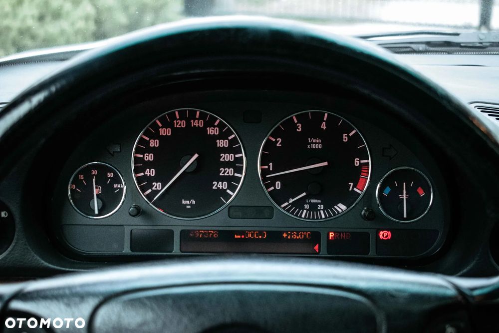 BMW Seria 7 - 15