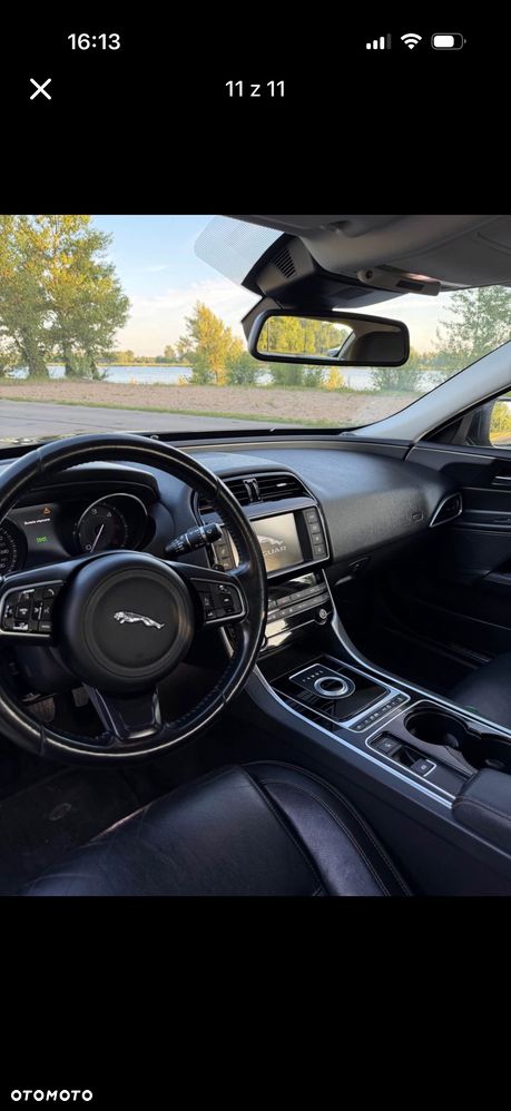 Jaguar XE 2.0 D Prestige - 11