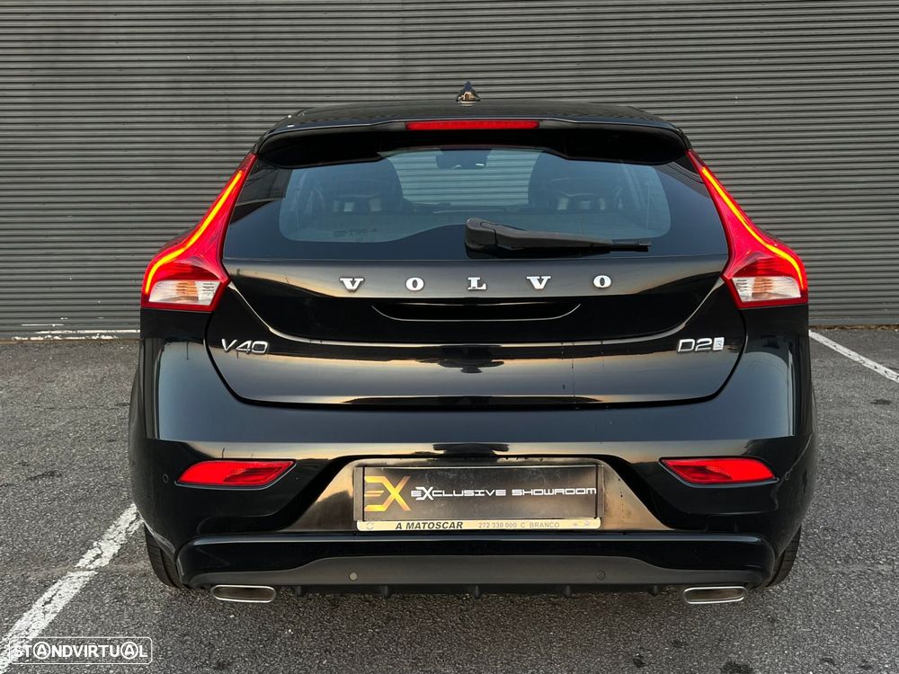 Volvo V40 2.0 D2 R-Design - 11