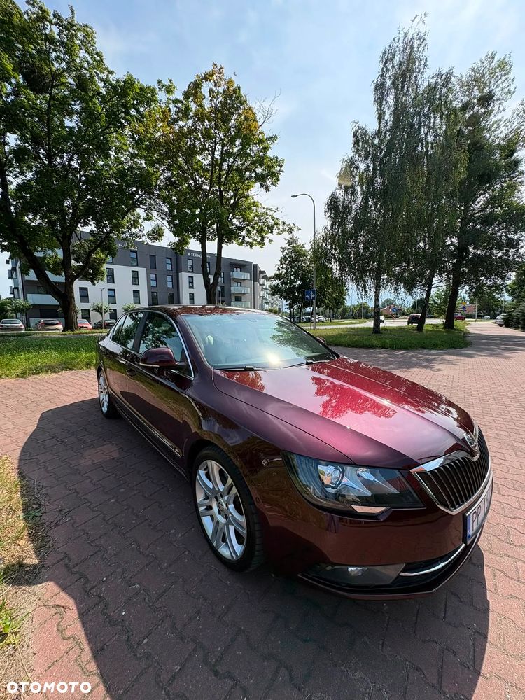 Skoda Superb 1.8 TSI 4x4 Platinum - 4