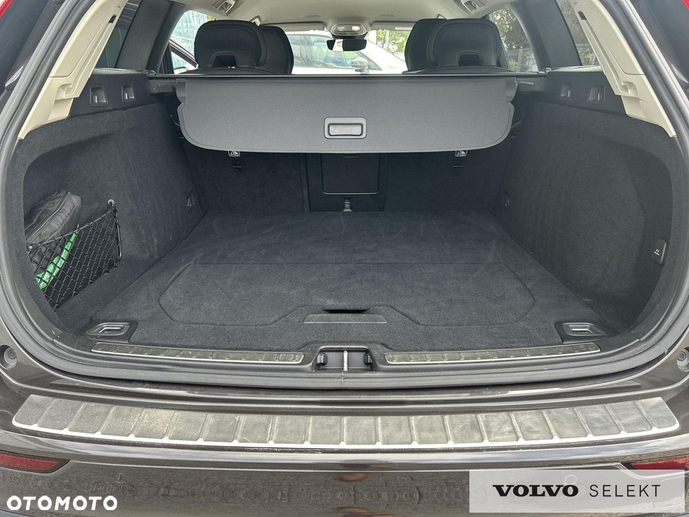 Volvo V60 Cross Country - 19