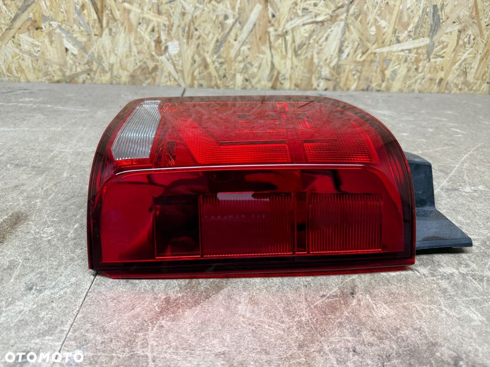 LAMPA TYŁ PRAWA VOLKSWAGEN MULTIVAN T6.1 7LA945096L - 8