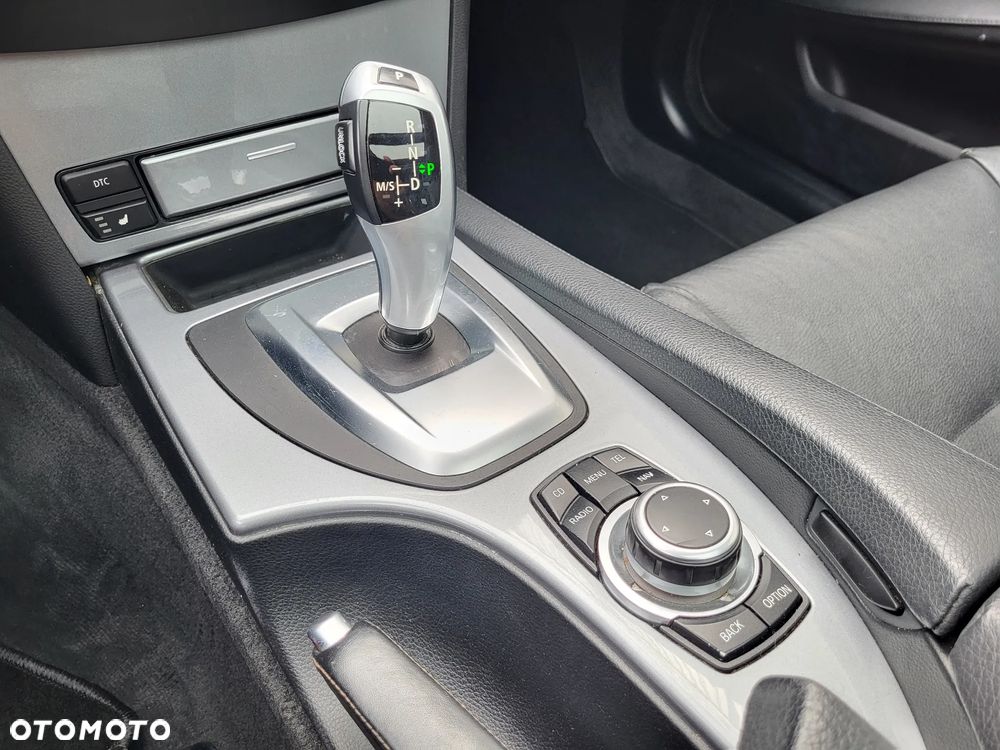 BMW Seria 5 520d Touring - 15