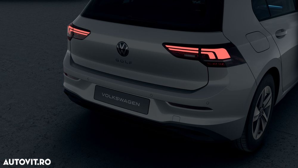 Volkswagen Golf - 6