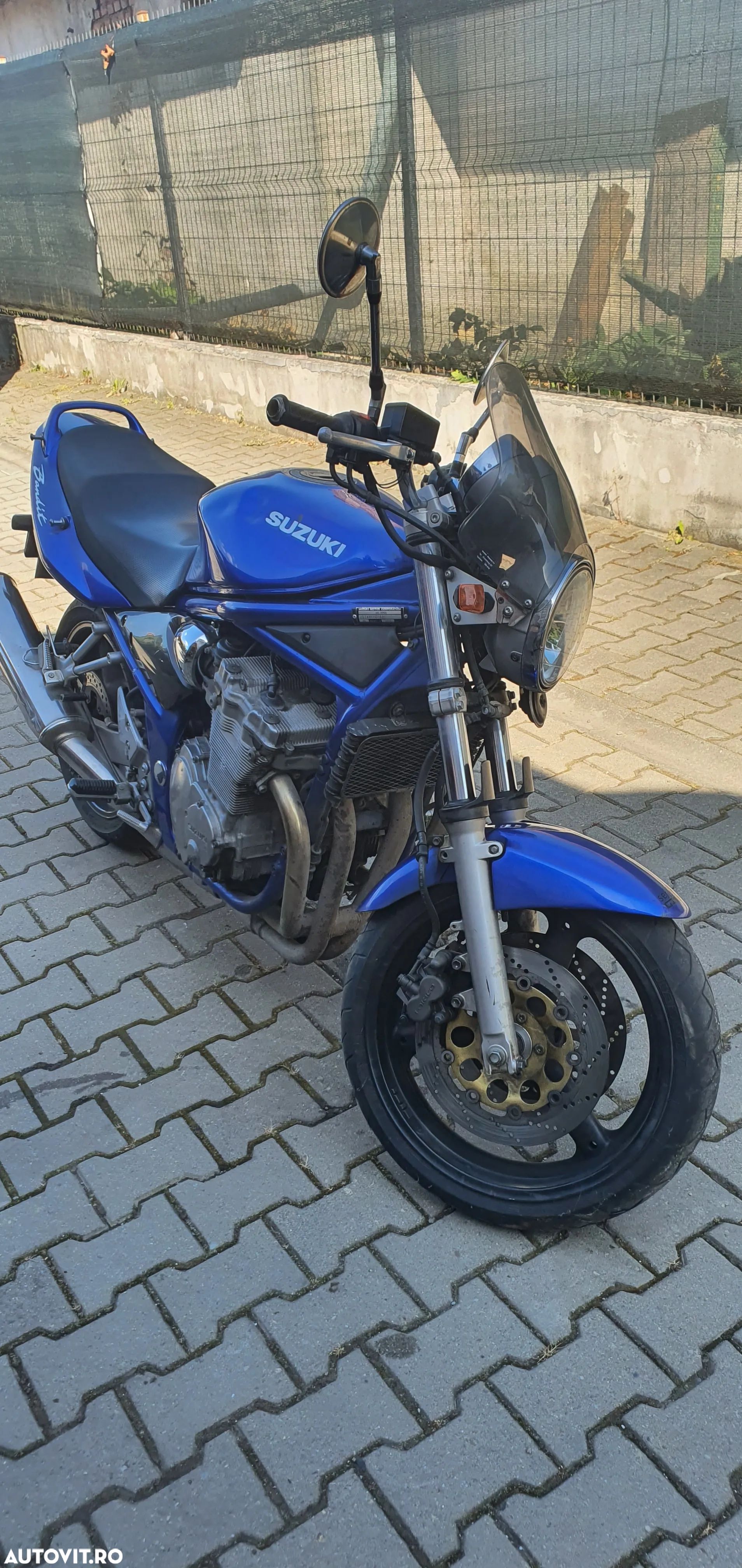 Suzuki GSF - Bandit - 1
