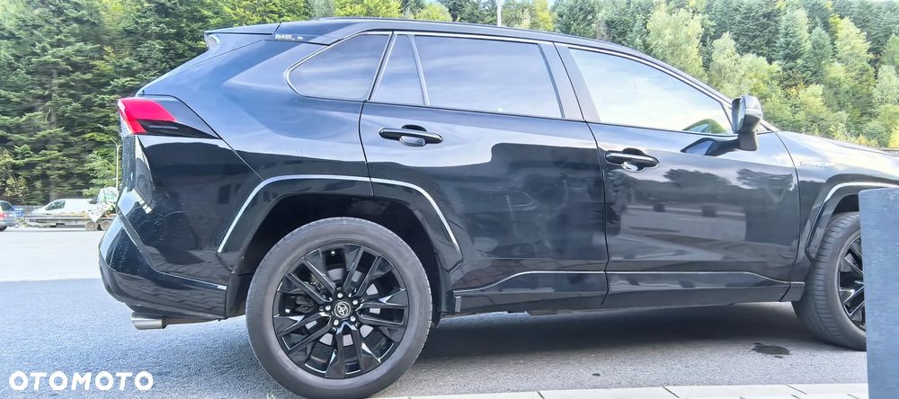 Toyota RAV4 2.5 Hybrid Black Edition by JBL 4x4 - 5