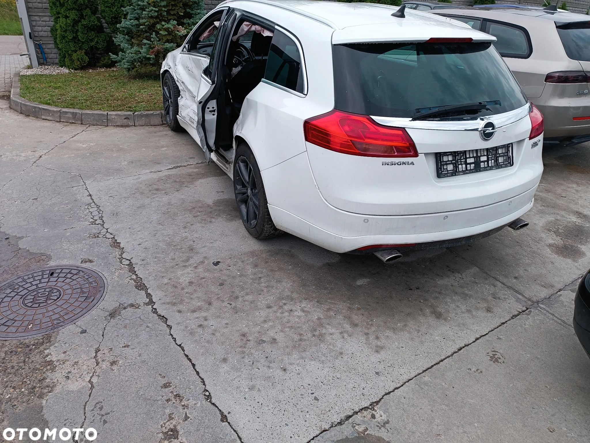 Opel insignia 4X4 OPC-line z silnikiem diesla 2,0 A20DTH I skrzynią manualną Ozn.f40  lakier Z40R - 4