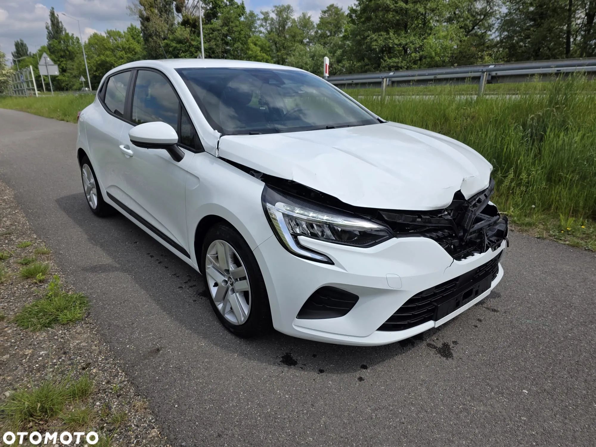 Renault Clio 1.0 TCe Intens - 1