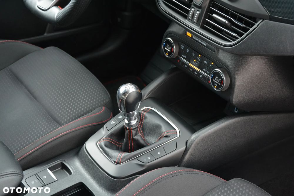 Ford Focus 2.0 EcoBlue ST-Line - 7
