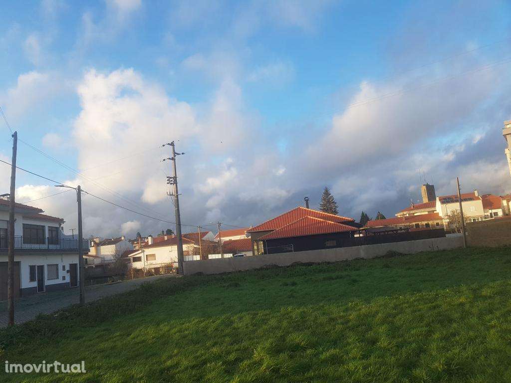 Vende-se Terreno - Grande imagem: 4/8