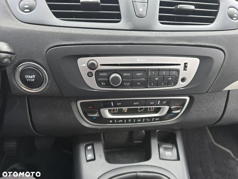 Renault Scenic - 22