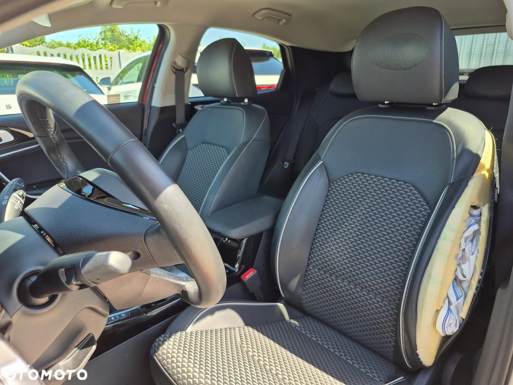 Kia XCeed 1.5 T-GDI Business Line - 21
