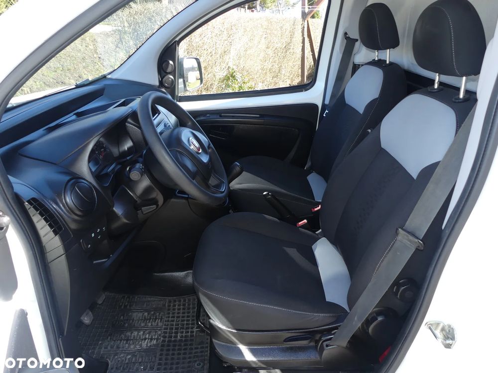 Fiat Fiorino 1.4 Lounge - 30