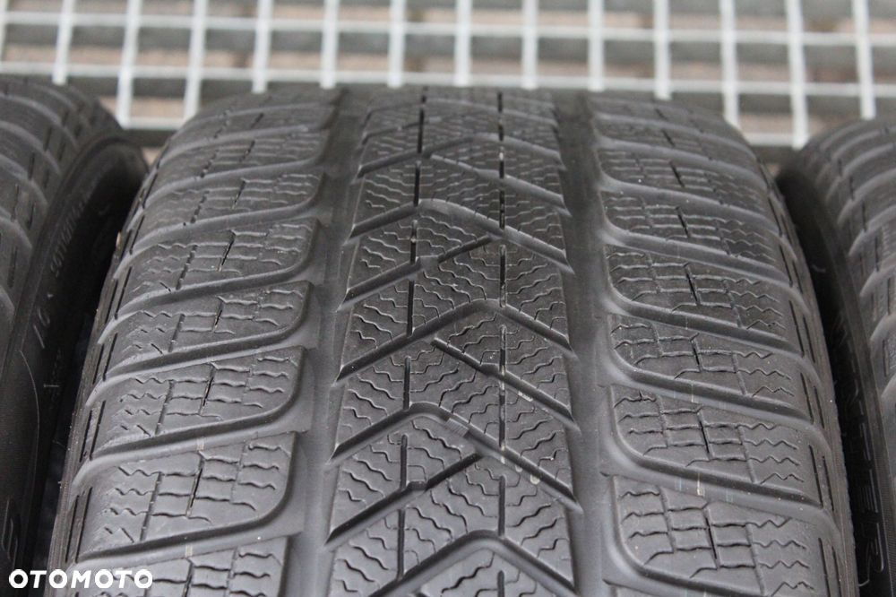 4x 245/40r18 pirelli winter sottozero 3 ao 97v xl 21r 6,5mm - 5