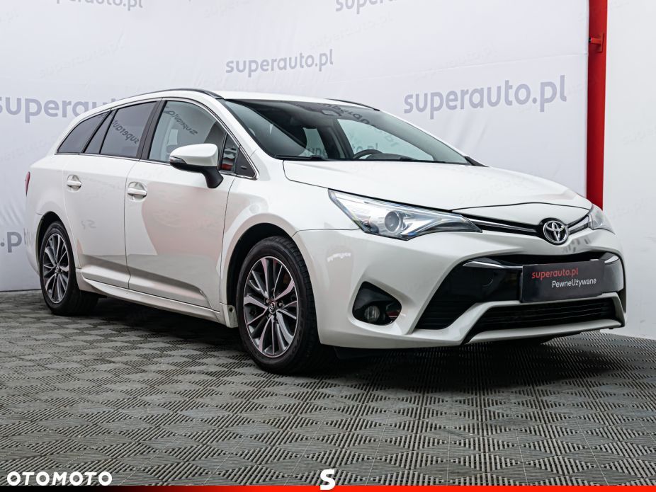 Toyota Avensis 2.0 D-4D Premium - 3